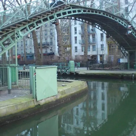 6 Ps Dans De Standing Republique - Canal Saint Martin * Paris